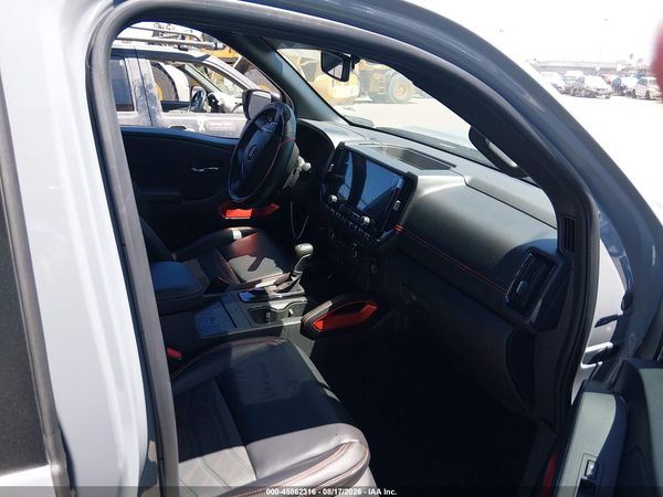 2025 NISSAN FRONTIER LONG BED PRO-4X 4X4 — I5