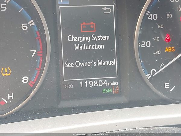 2018 TOYOTA RAV4 XLE — I118