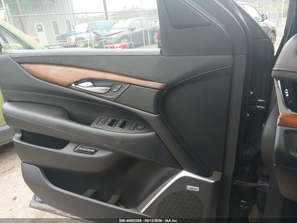 2017 CADILLAC ESCALADE LUXURY