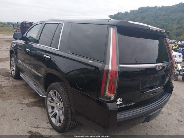2017 CADILLAC ESCALADE LUXURY
