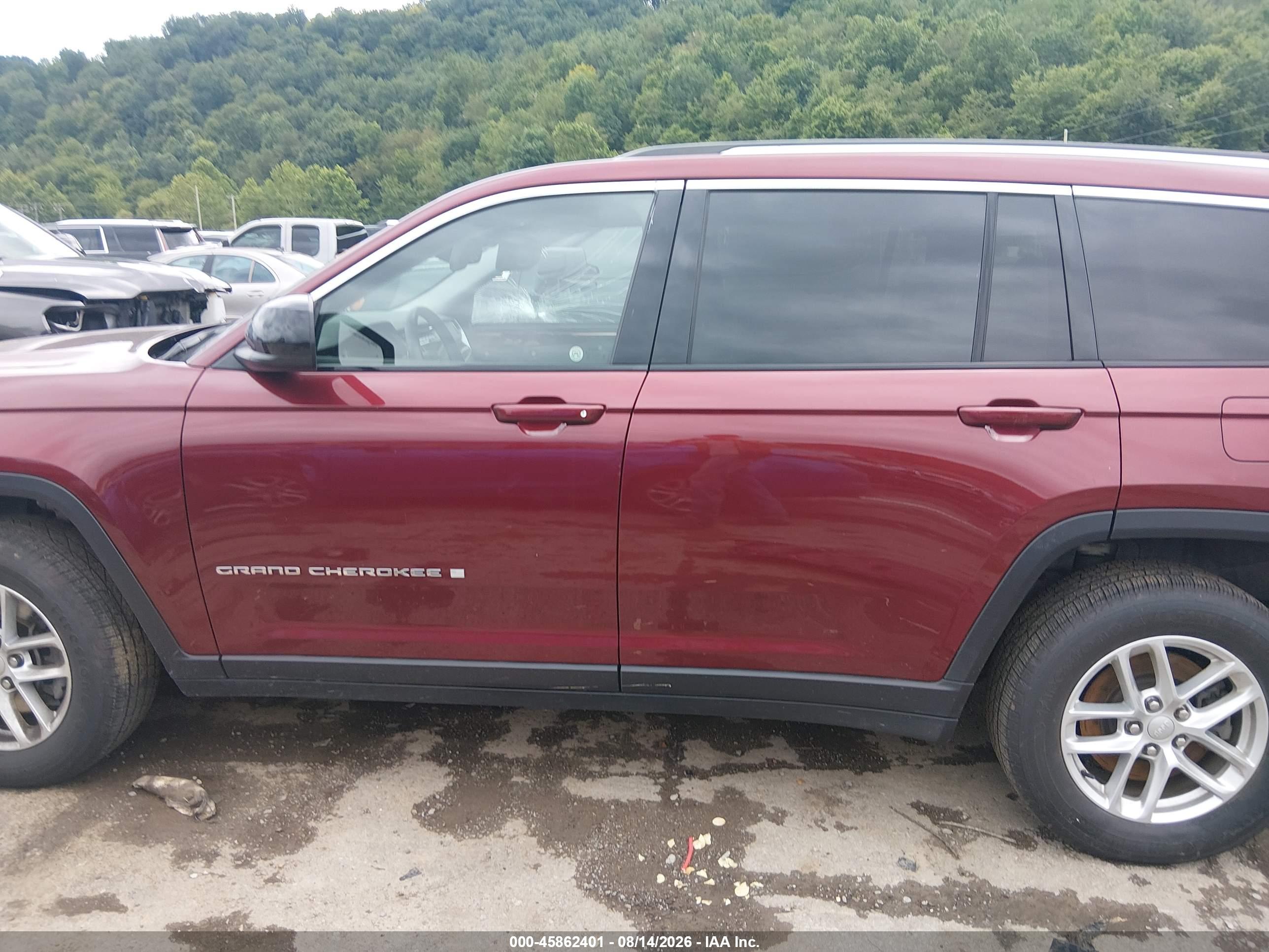 2023 JEEP GRAND CHEROKEE L LAREDO 4X4