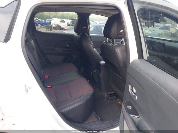 2025 NISSAN KICKS SR FWD — I8