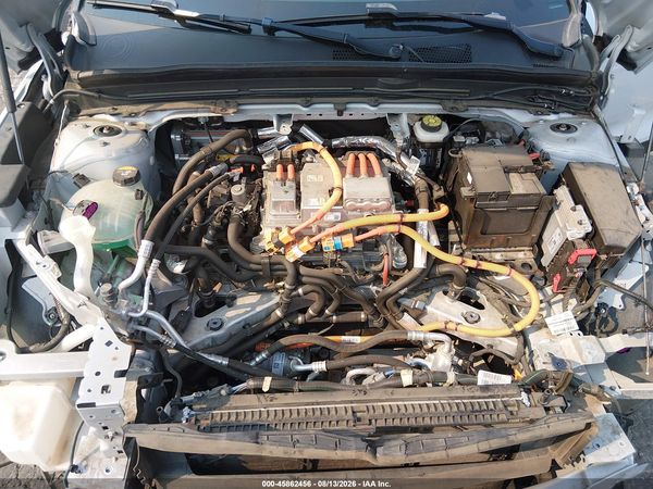 2021 VOLVO XC40 RECHARGE PURE ELECTRIC P8