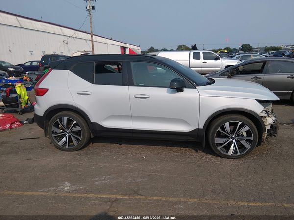 2021 VOLVO XC40 RECHARGE PURE ELECTRIC P8