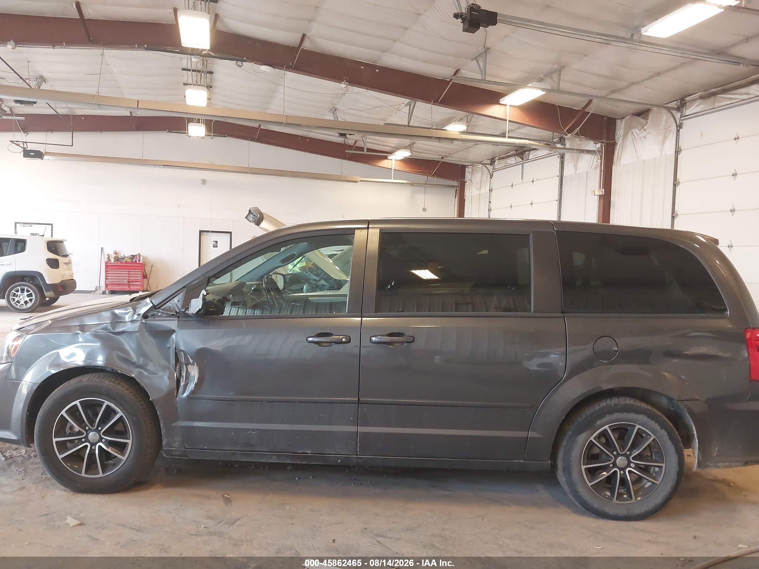 2017 DODGE GRAND CARAVAN GT