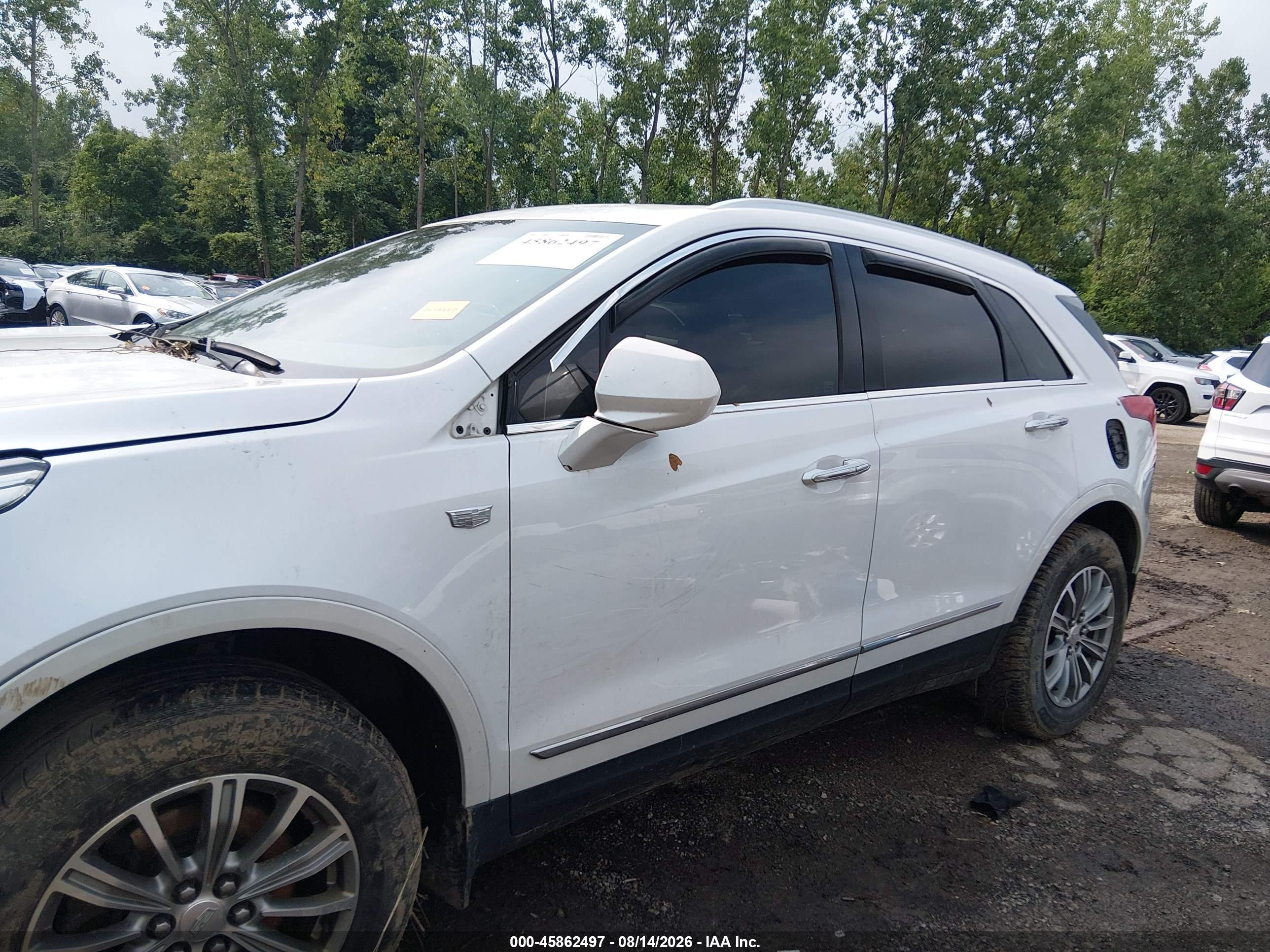 2017 CADILLAC XT5 LUXURY