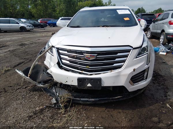2017 CADILLAC XT5 LUXURY