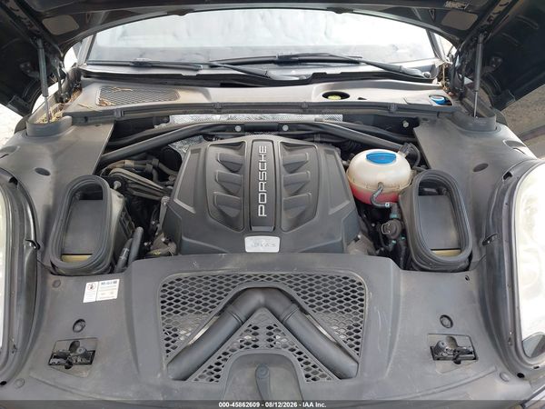2016 PORSCHE MACAN S