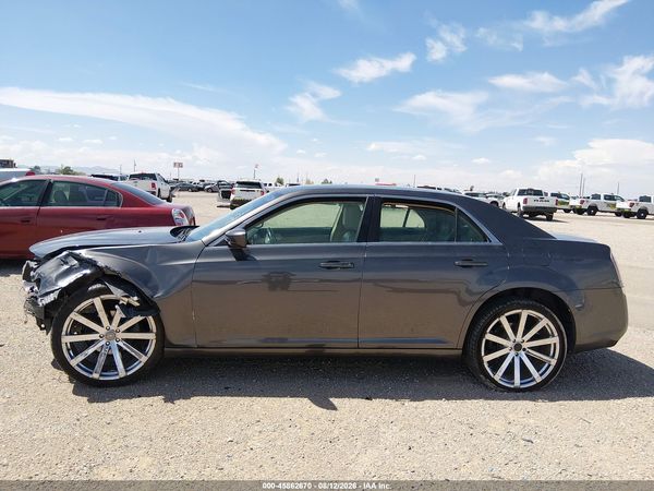 2014 CHRYSLER 300