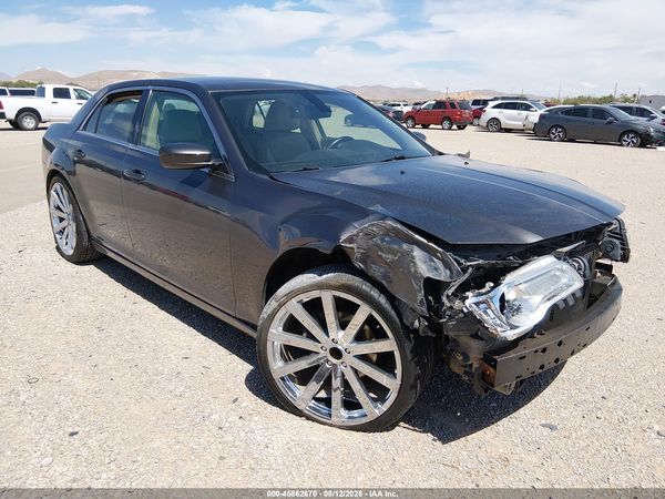 2014 CHRYSLER 300