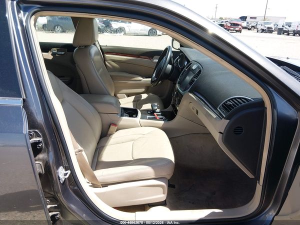 2014 CHRYSLER 300