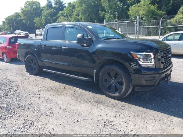 2024 NISSAN TITAN SV 4X4