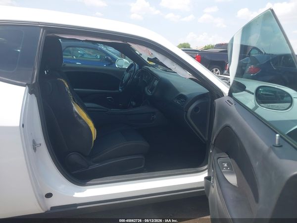 2018 DODGE CHALLENGER SXT