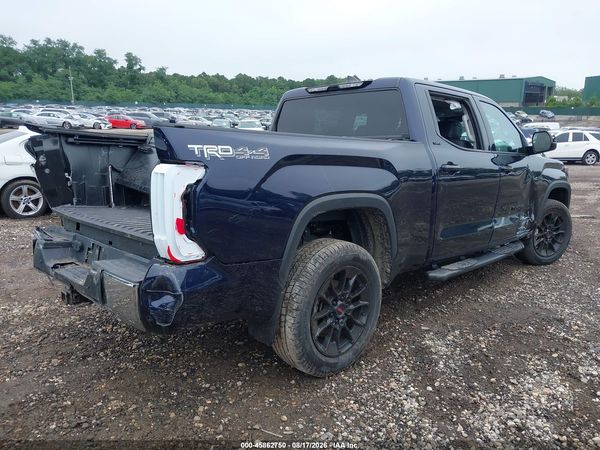 2023 TOYOTA TUNDRA SR5