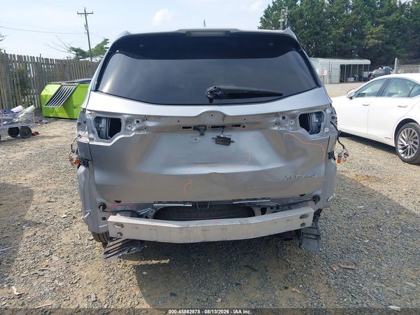 2016 TOYOTA HIGHLANDER XLE V6