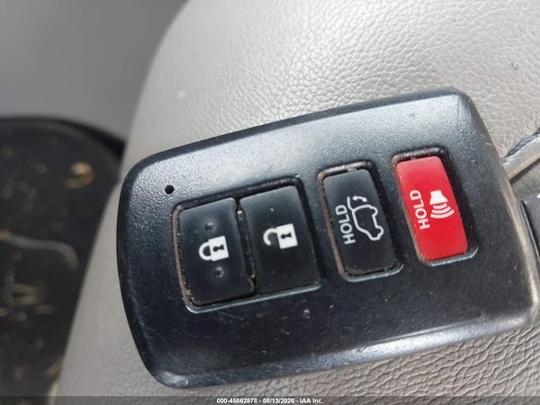 2016 TOYOTA HIGHLANDER XLE V6