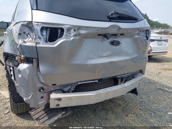 2016 TOYOTA HIGHLANDER XLE V6