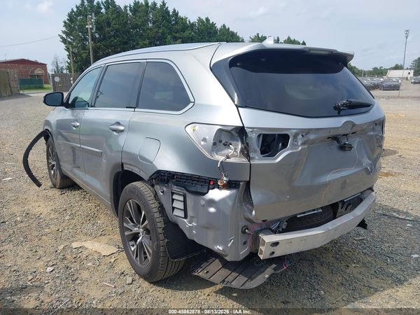 2016 TOYOTA HIGHLANDER XLE V6