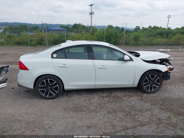 2017 VOLVO S60 T5 DYNAMIC