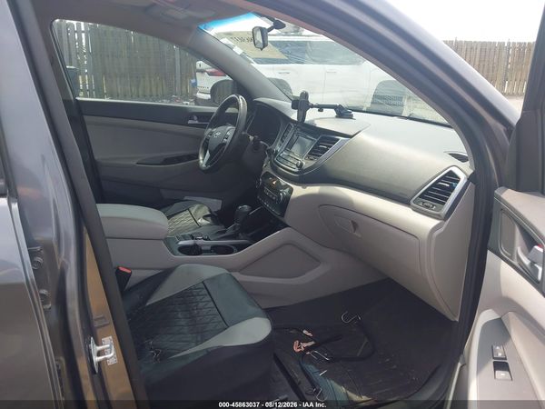 2016 HYUNDAI TUCSON SPORT