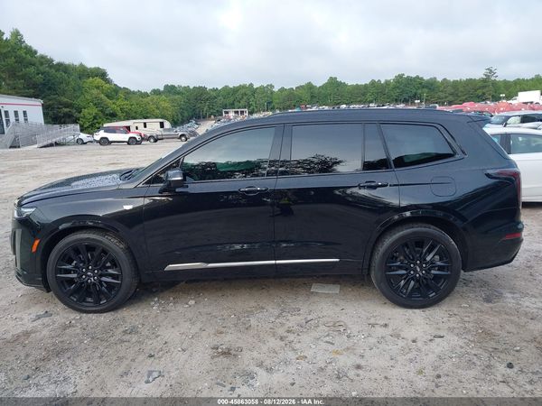 2021 CADILLAC XT6