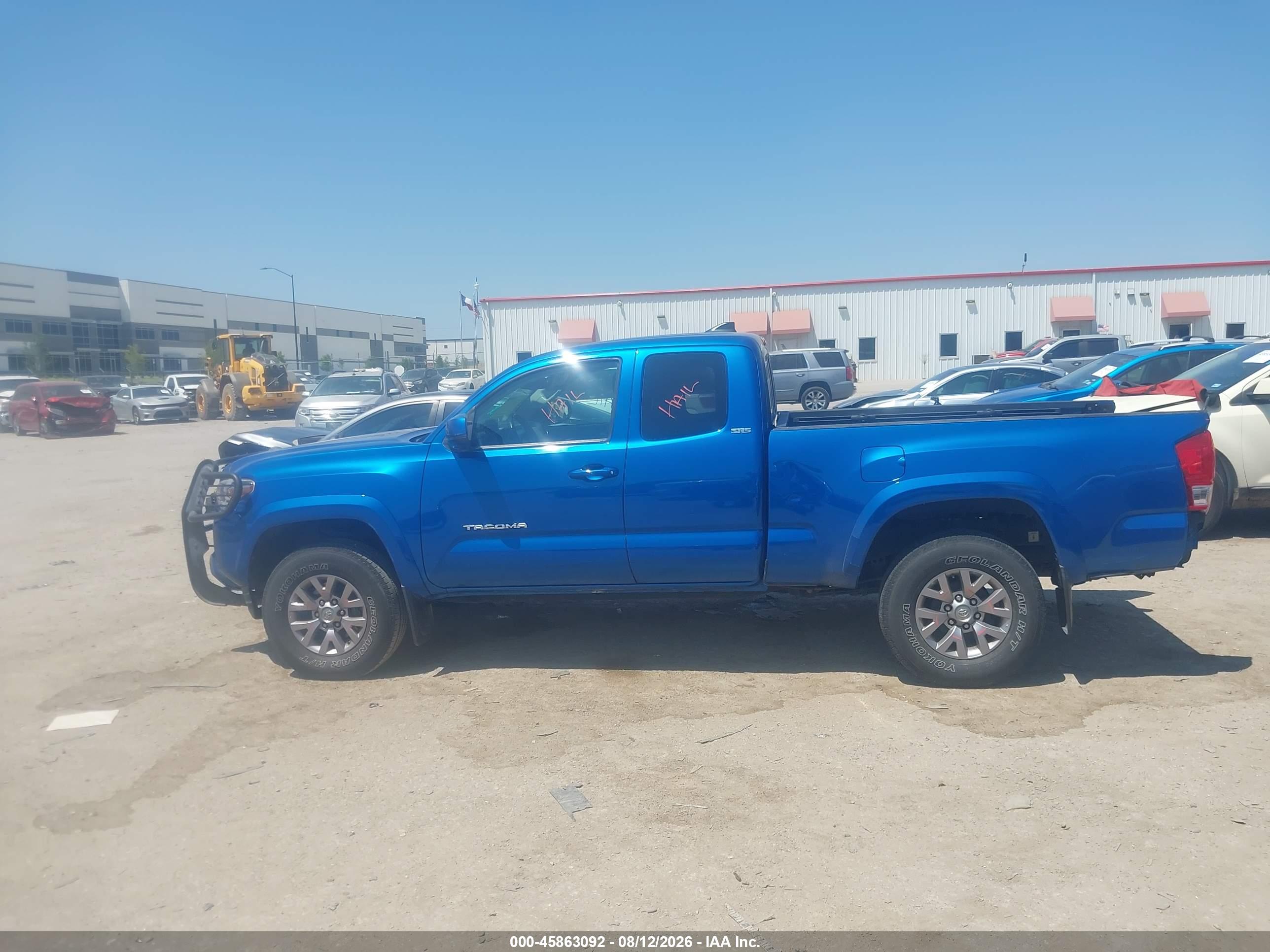 2017 TOYOTA TACOMA SR5 V6