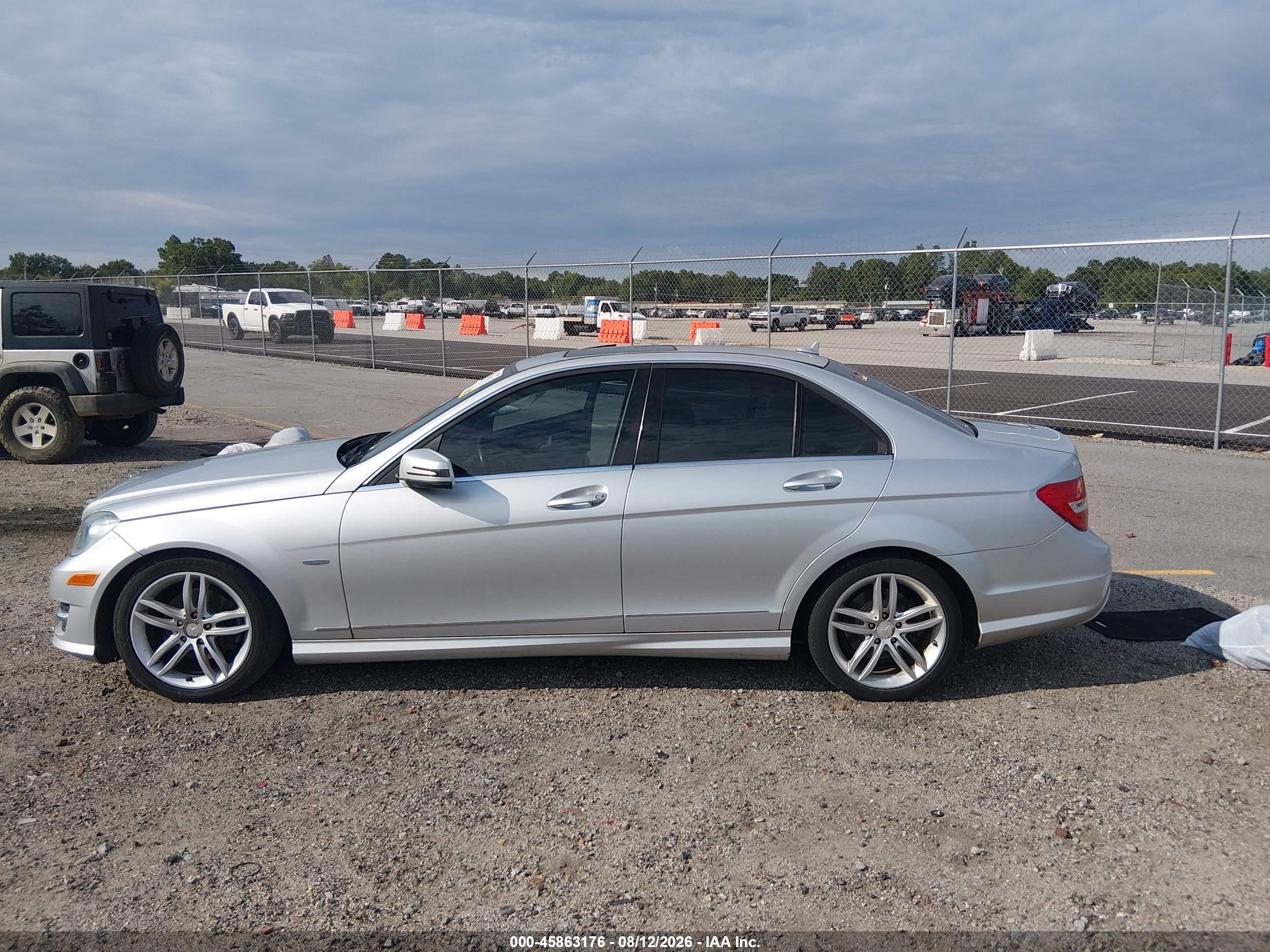 2012 MERCEDES-BENZ C 250 LUXURY/SPORT