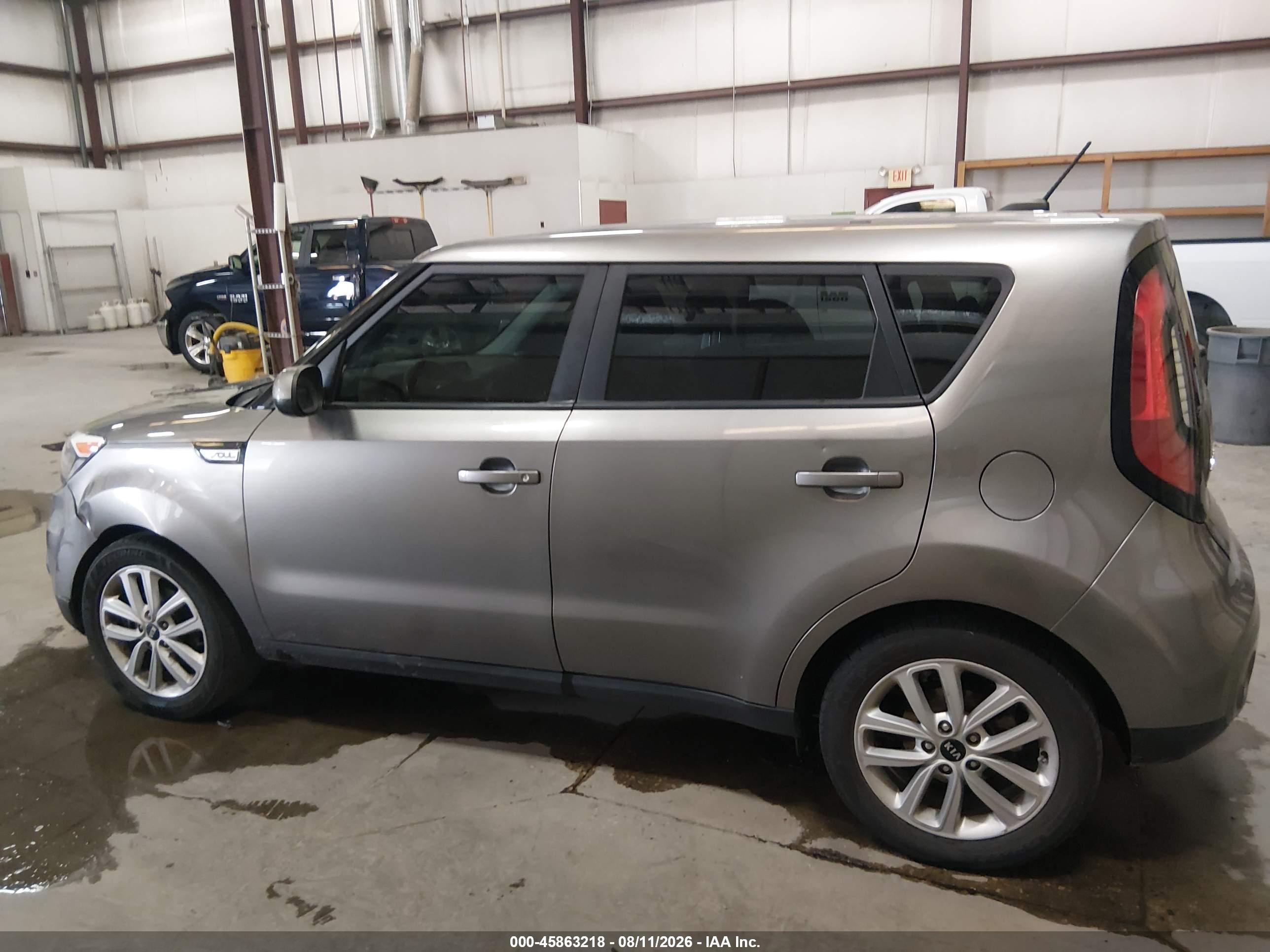 2019 KIA SOUL +