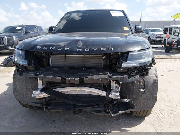 2026 LAND ROVER RANGE ROVER P400 SE 7 SEAT