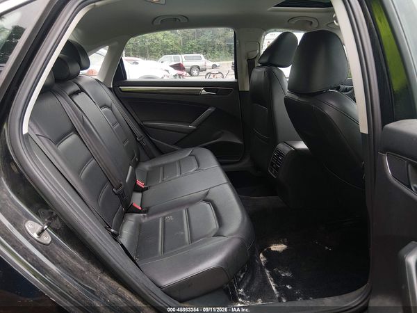 2018 VOLKSWAGEN PASSAT 2.0T SE — I8