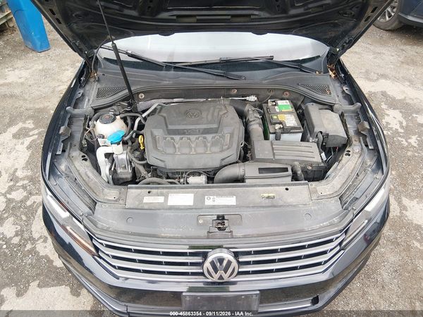 2018 VOLKSWAGEN PASSAT 2.0T SE — I10