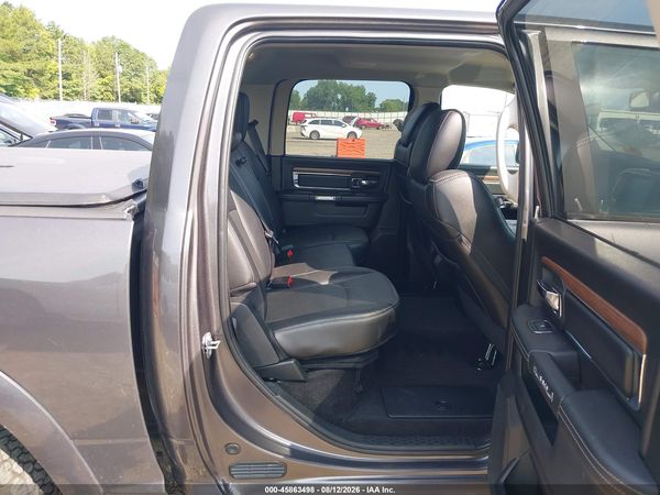2017 RAM 1500 LARAMIE  4X4 5'7 BOX
