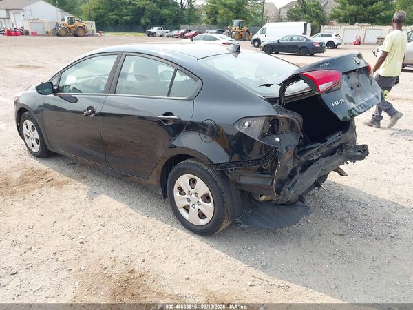 2017 KIA FORTE LX