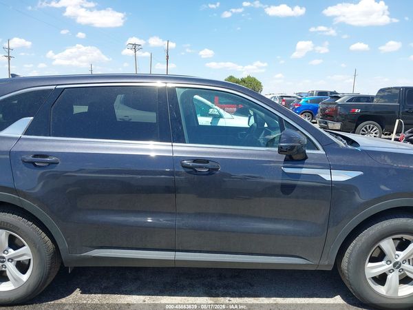 2025 KIA SORENTO LX