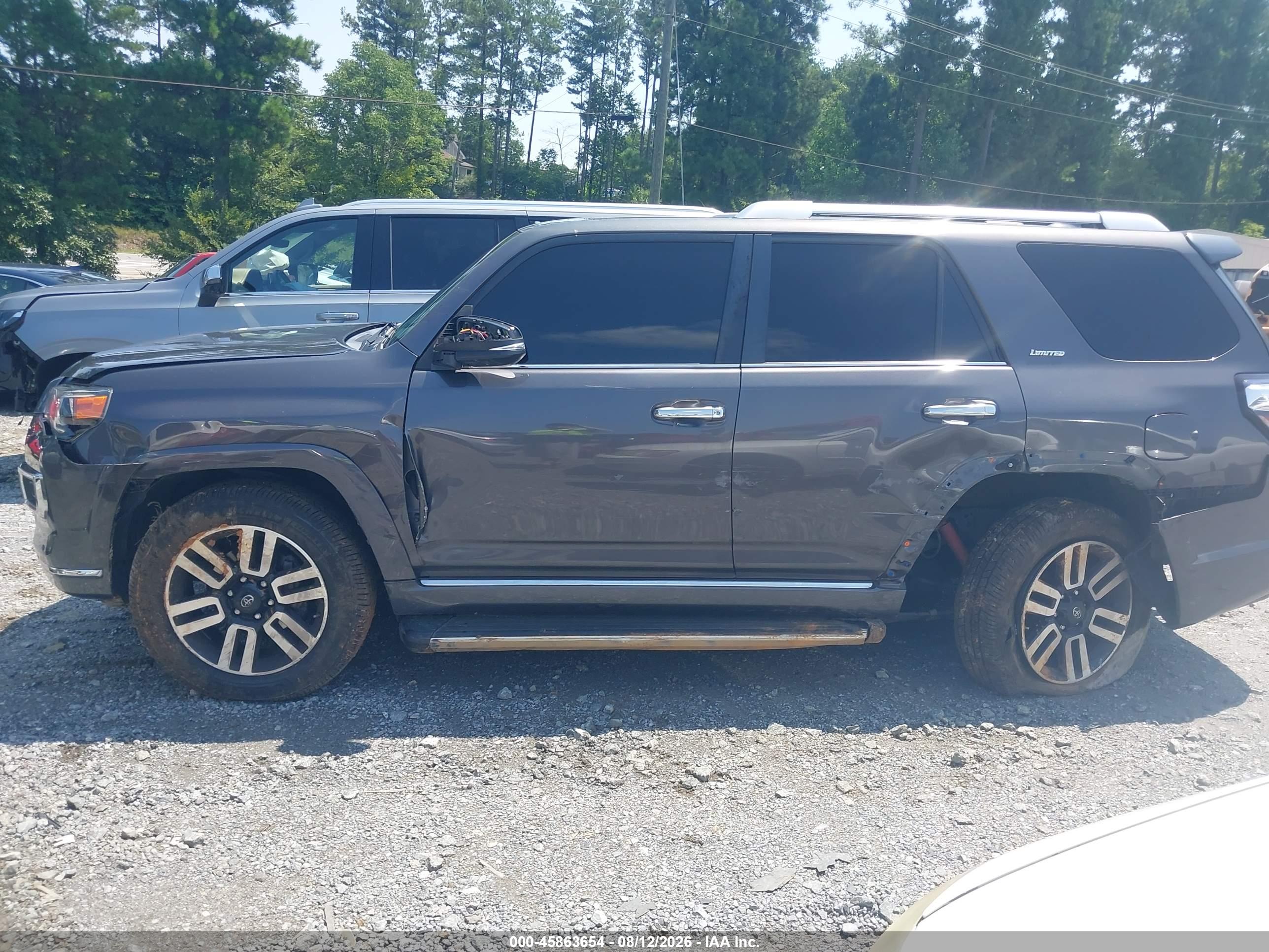 2016 TOYOTA 4RUNNER LIMITED