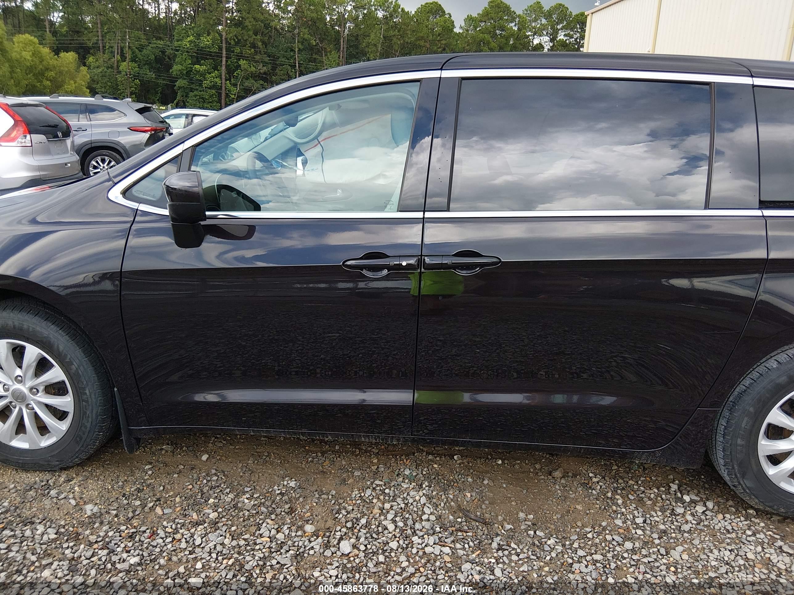 2017 CHRYSLER PACIFICA TOURING