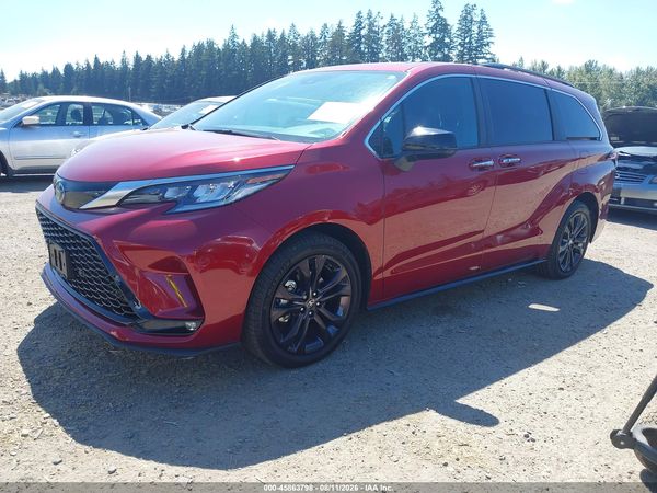 2024 TOYOTA SIENNA XSE