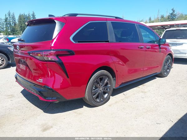 2024 TOYOTA SIENNA XSE