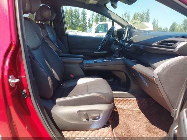 2024 TOYOTA SIENNA XSE