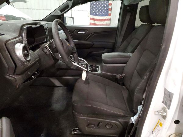 2025 CHEVROLET COLORADO Work Truck LT