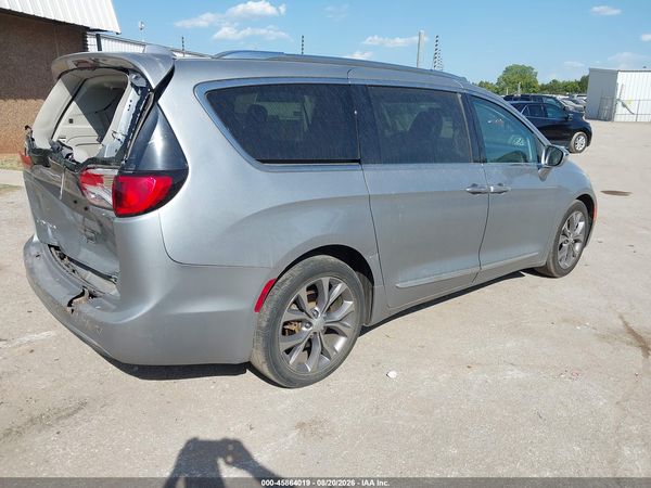 2019 CHRYSLER PACIFICA LIMITED