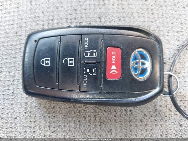 2021 TOYOTA SIENNA LE