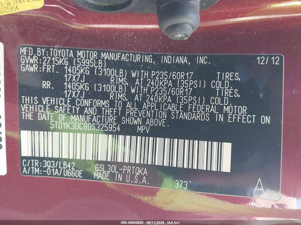 2013 TOYOTA SIENNA XLE V6 8 PASSENGER