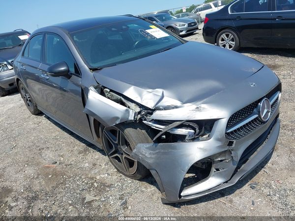 2019 MERCEDES-BENZ A 220 A220
