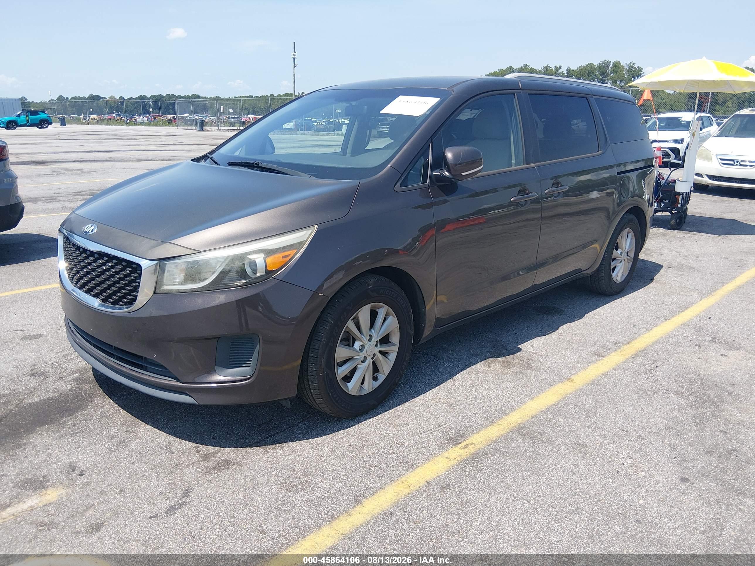 2016 KIA SEDONA LX