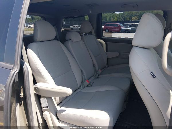 2016 KIA SEDONA LX