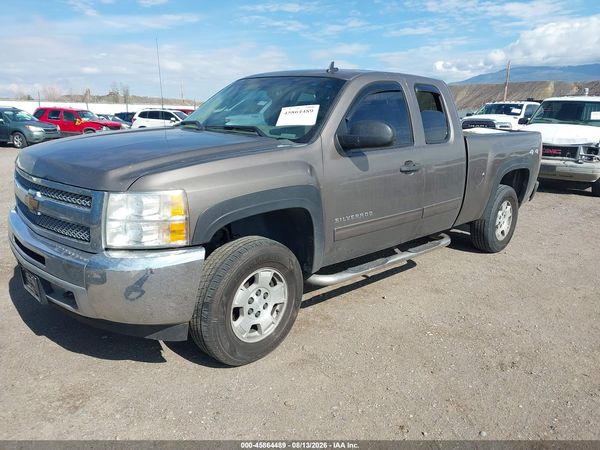 2013 CHEVROLET SILVERADO 1500 — I2