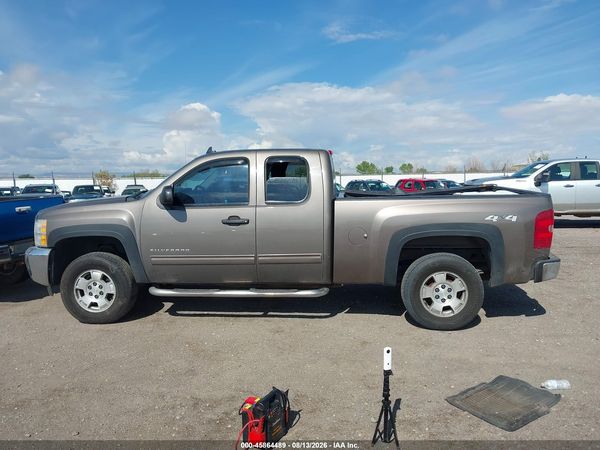 2013 CHEVROLET SILVERADO 1500 LT — I117