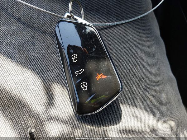 2024 VOLKSWAGEN ID.4 STANDARD — I11