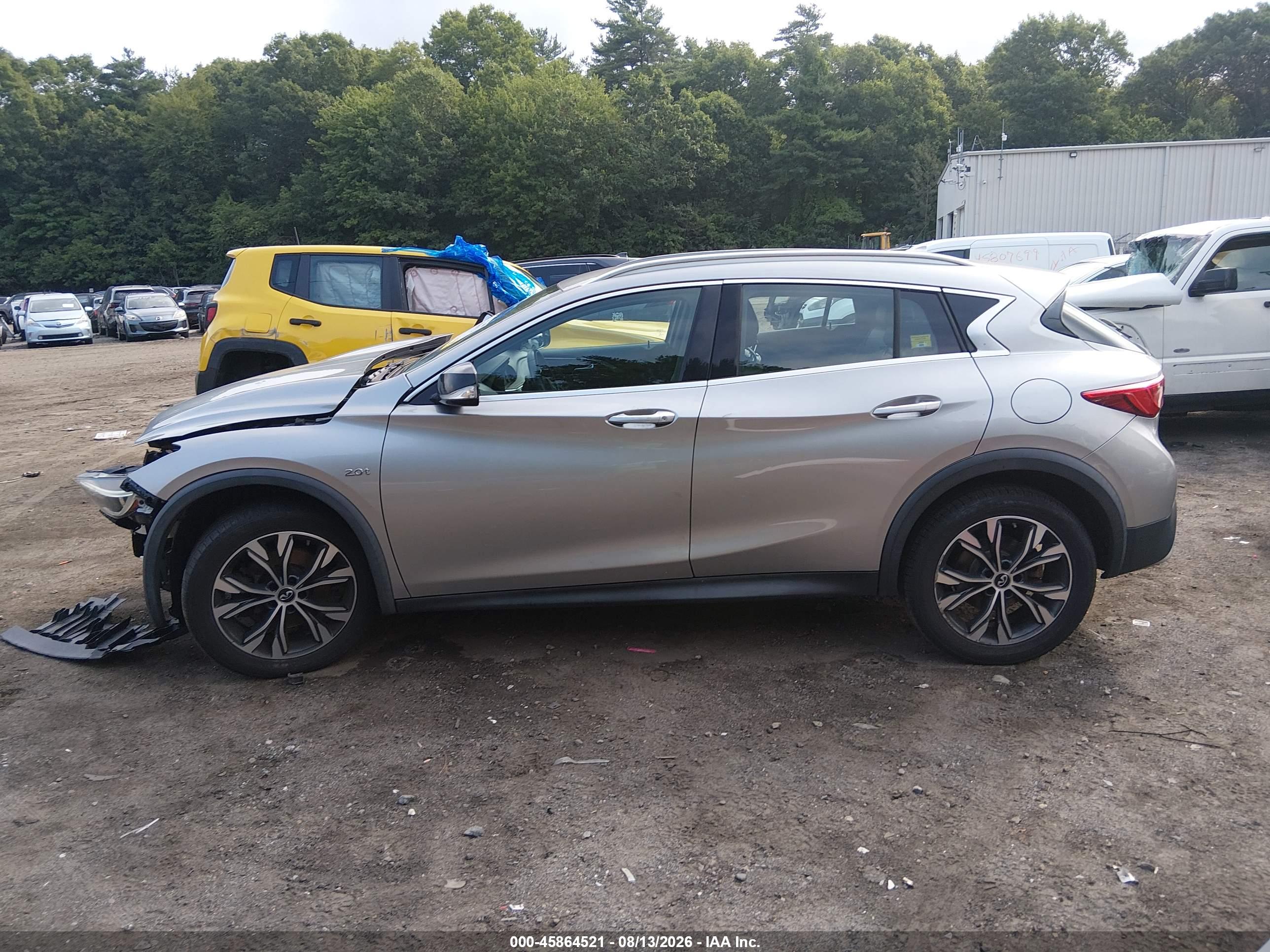 2018 INFINITI QX30 LUXURY